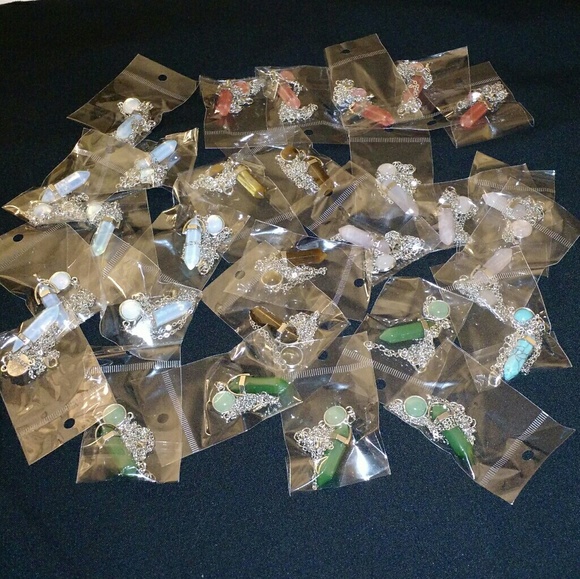 Opalite Stone Bullet Shape Silvertone Necklace - Picture 4 of 5